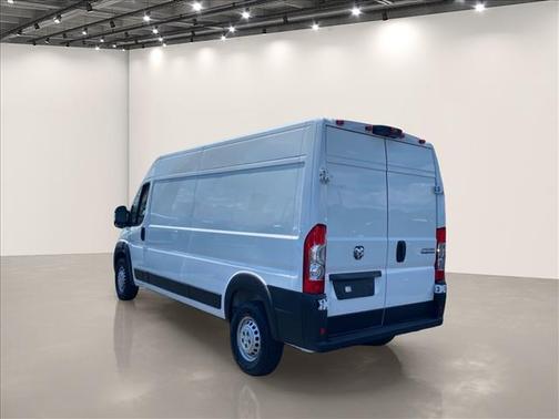 Bright White Clearcoat 2026 RAM ProMaster 2500 High Roof