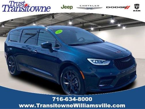 2022 Chrysler Pacifica Touring-L