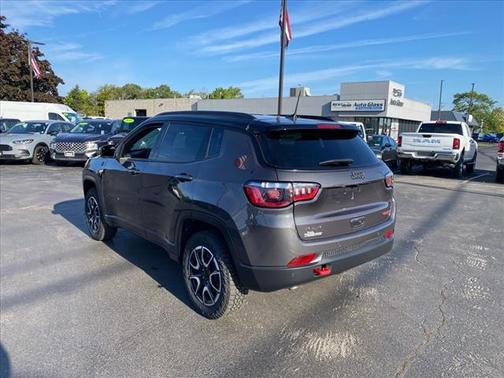2024 Jeep Compass Trailhawk