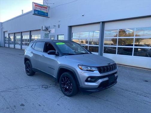 2023 Jeep Compass Altitude