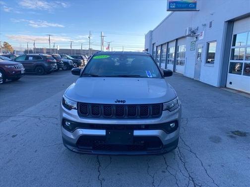 2023 Jeep Compass Altitude