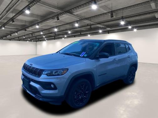 2023 Jeep Compass Altitude