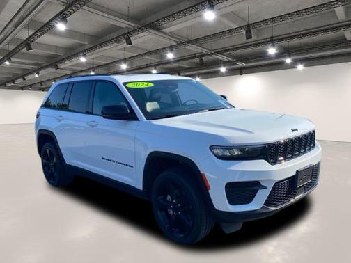 2024 Jeep Grand Cherokee Laredo