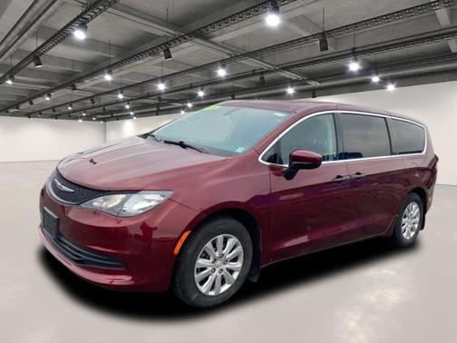 2020 Chrysler Voyager L