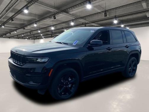 2022 Jeep Grand Cherokee Altitude