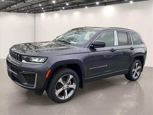 Metallic 2026 Jeep Grand Cherokee Limited