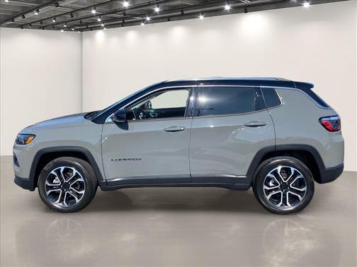 Sting Gray Clearcoat 2022 Jeep Compass Limited