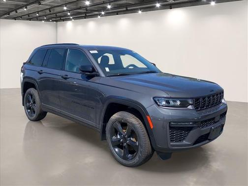 Metallic 2026 Jeep Grand Cherokee Limited