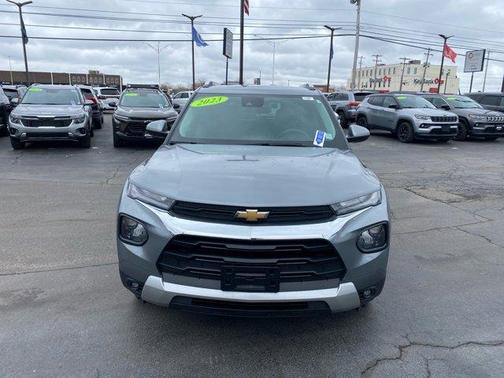 Sterling Gray Metallic 2023 Chevrolet Trailblazer LT