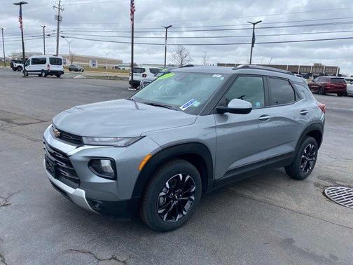 Sterling Gray Metallic 2023 Chevrolet Trailblazer LT