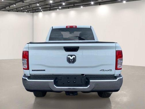 Bright White Clearcoat 2024 RAM 2500 Big Horn