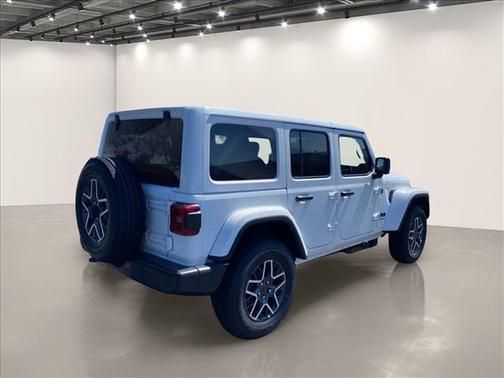 Bright White Clearcoat 2026 Jeep Wrangler Sahara