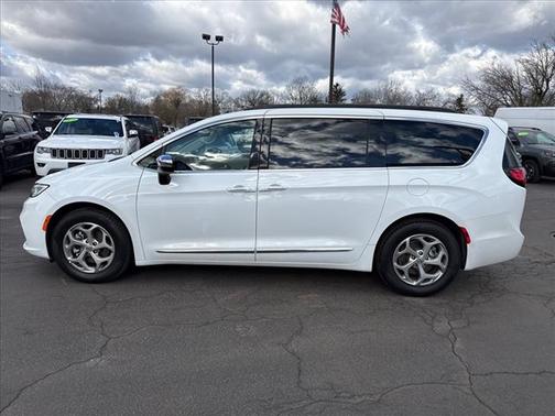 2023 Chrysler Pacifica Limited