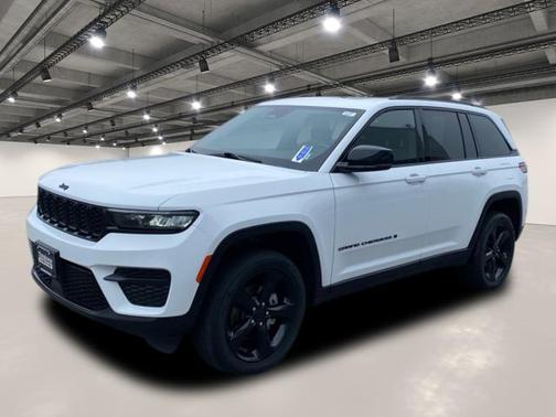 2022 Jeep Grand Cherokee Altitude