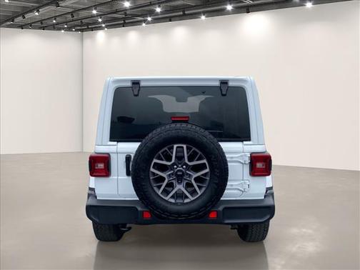 Bright White Clearcoat 2024 Jeep Wrangler Sahara