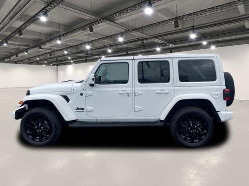 2021 Jeep Wrangler Unlimited Sahara Altitude