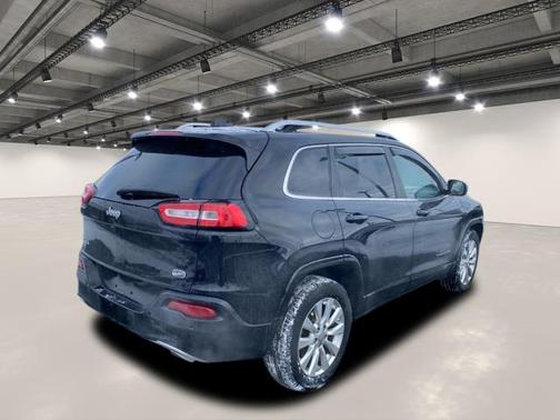 2017 Jeep Cherokee Overland
