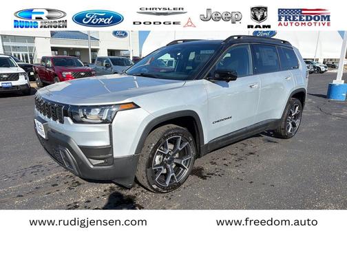 Silver Zynith Clearcoat 2026 Jeep Cherokee Overland