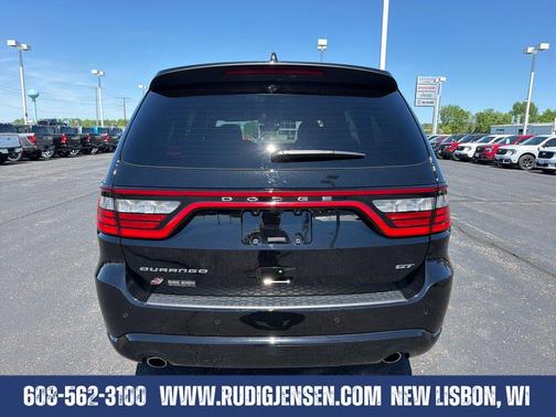 DB Black Crystal Clearcoat 2026 Dodge Durango GT