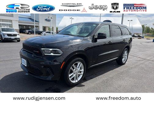 DB Black Crystal Clearcoat 2026 Dodge Durango GT