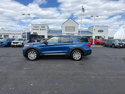 Blue Metallic 2023 Ford Explorer Limited