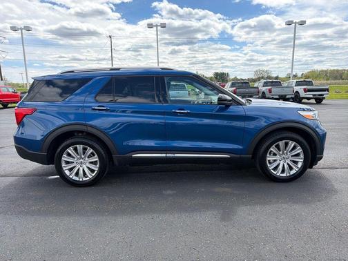 Blue Metallic 2023 Ford Explorer Limited