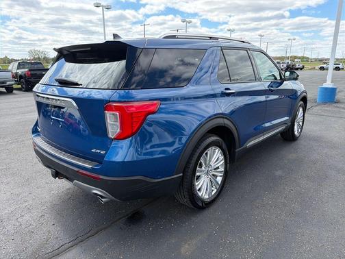 Blue Metallic 2023 Ford Explorer Limited