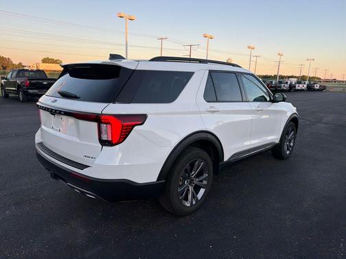 White Metallic 2025 Ford Explorer Active
