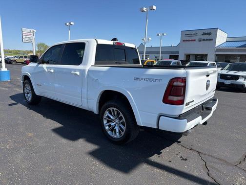 Bright White Clearcoat 2022 RAM 1500 Laramie