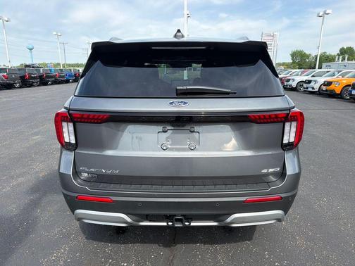 Gray Metallic 2026 Ford Explorer Platinum