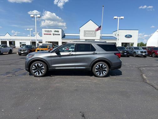 Gray Metallic 2026 Ford Explorer Platinum