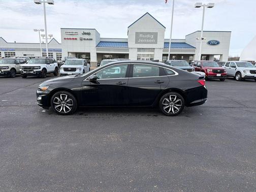 2023 Chevrolet Malibu RS