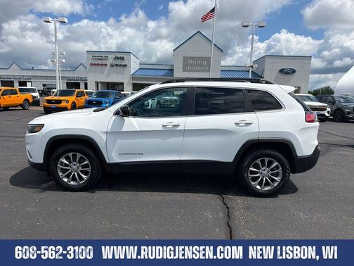 Bright White Clearcoat 2022 Jeep Cherokee Latitude Lux