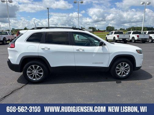 Bright White Clearcoat 2022 Jeep Cherokee Latitude Lux