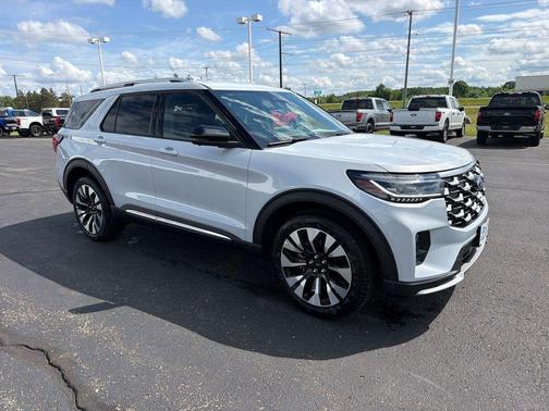 White Metallic 2026 Ford Explorer Platinum