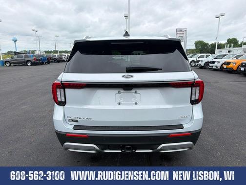 White Metallic 2026 Ford Explorer Platinum