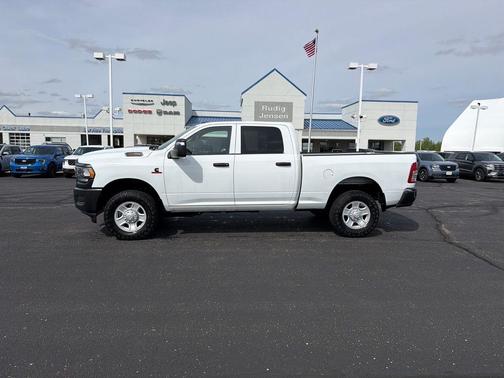 Bright White Clearcoat 2024 RAM 3500 Tradesman