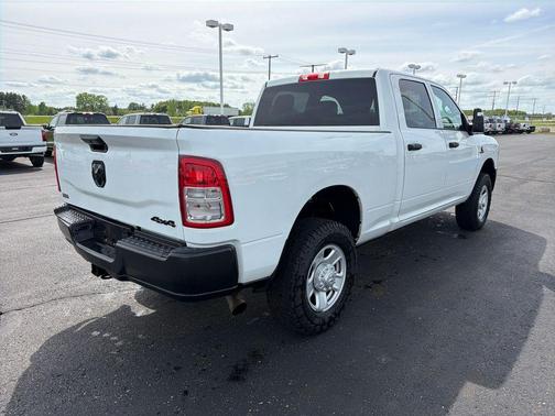 Bright White Clearcoat 2024 RAM 3500 Tradesman