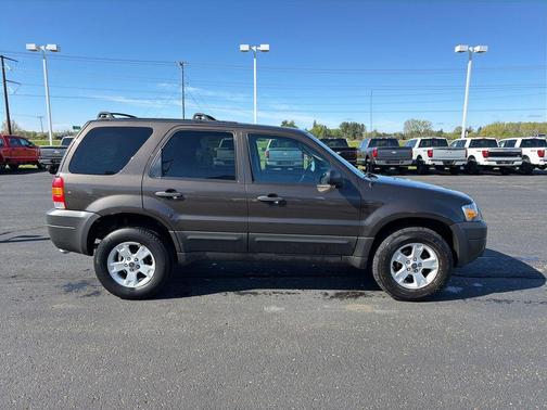 Brown 2007 Ford Escape XLT