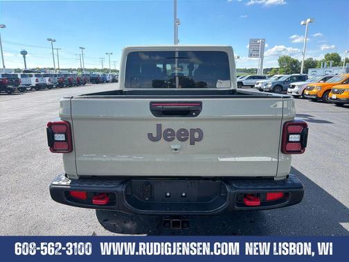 Limited Edition Gobi Clearcoat 2022 Jeep Gladiator Rubicon