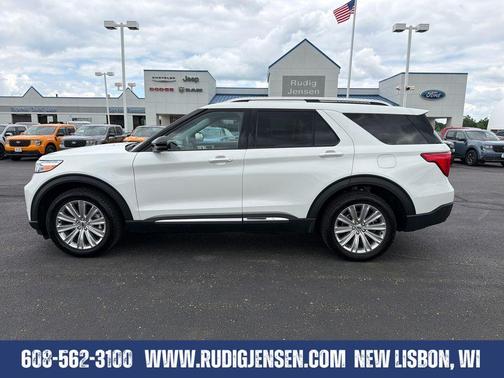 White Metallic 2023 Ford Explorer Limited