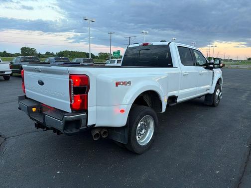 White 2024 Ford F-450 Lariat