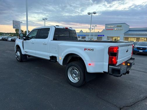 White 2024 Ford F-450 Lariat