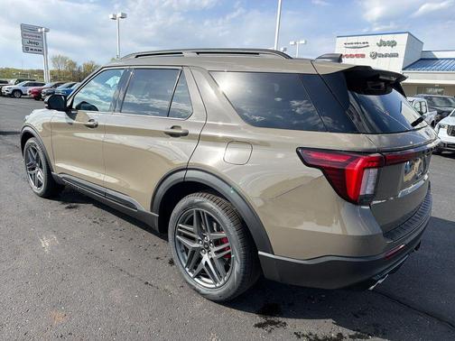Gray 2026 Ford Explorer ST