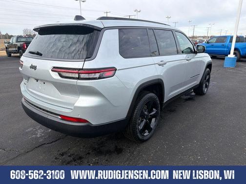 Silver Zynith 2026 Jeep Grand Cherokee L Limited
