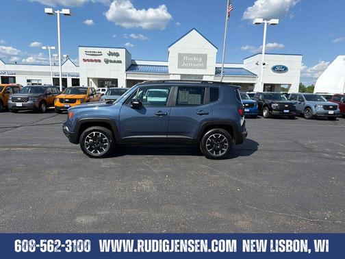 Slate Blue Pearlcoat 2023 Jeep Renegade Latitude