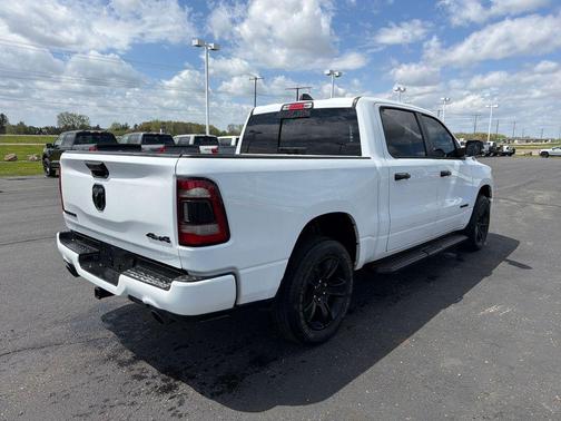 Bright White Clearcoat 2023 RAM 1500 Big Horn