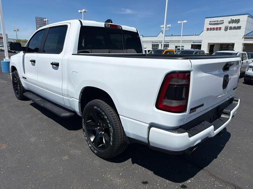 Bright White Clearcoat 2023 RAM 1500 Big Horn