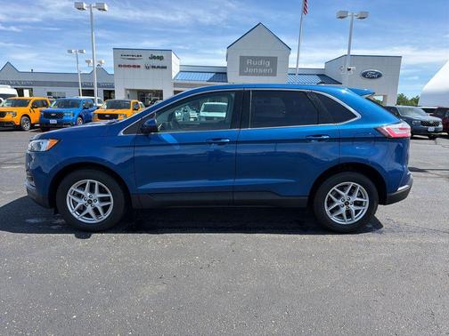 Blue Metallic 2024 Ford Edge SEL