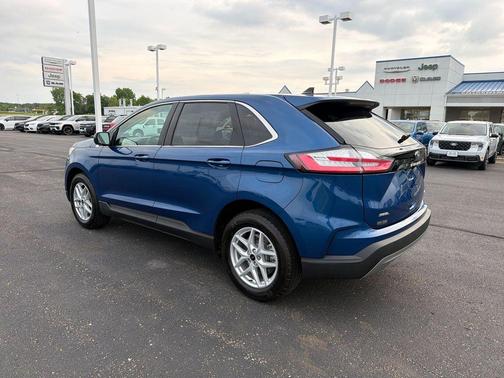 Blue Metallic 2024 Ford Edge SEL